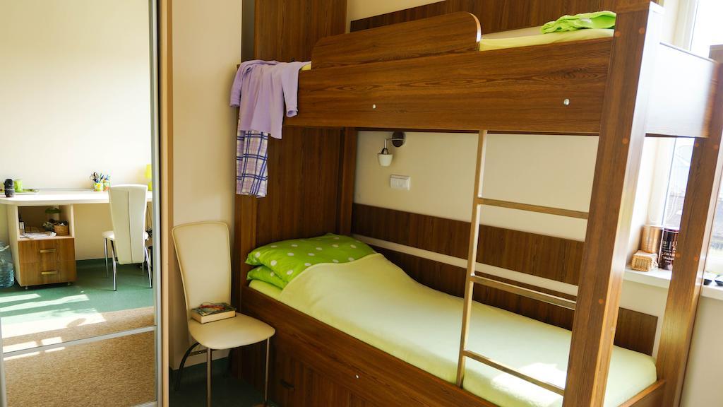 City Hostel Panorama Úzhgorod Habitación foto