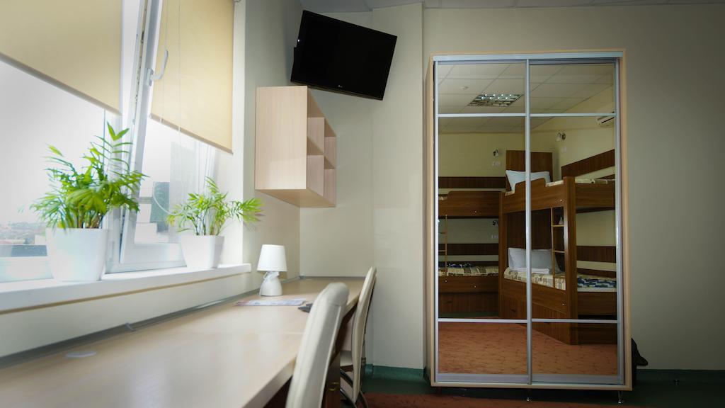 City Hostel Panorama Úzhgorod Habitación foto