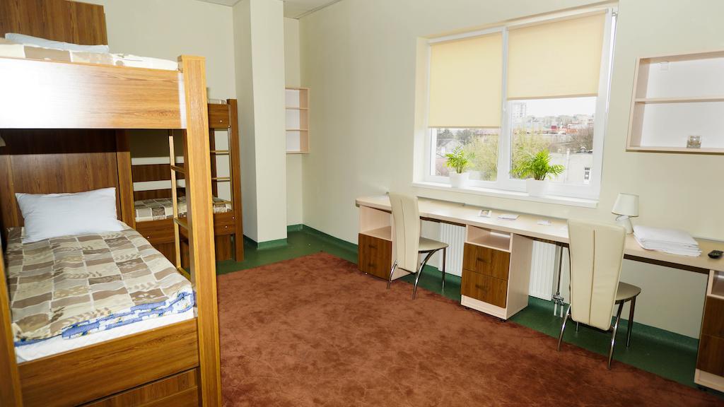 City Hostel Panorama Úzhgorod Habitación foto
